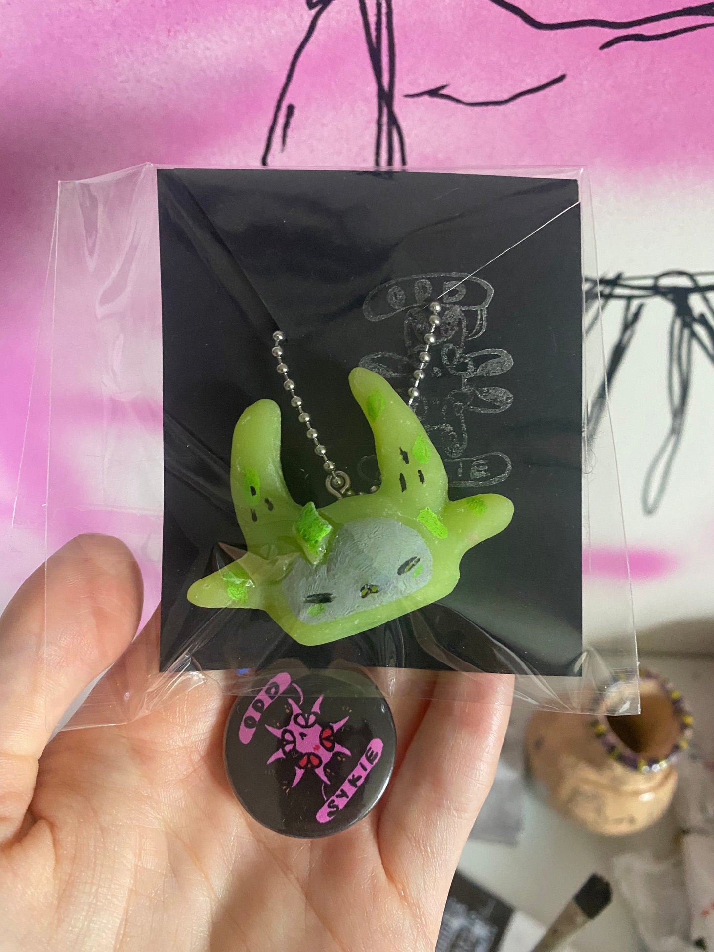 Neuma creature pocket friends& wearable art